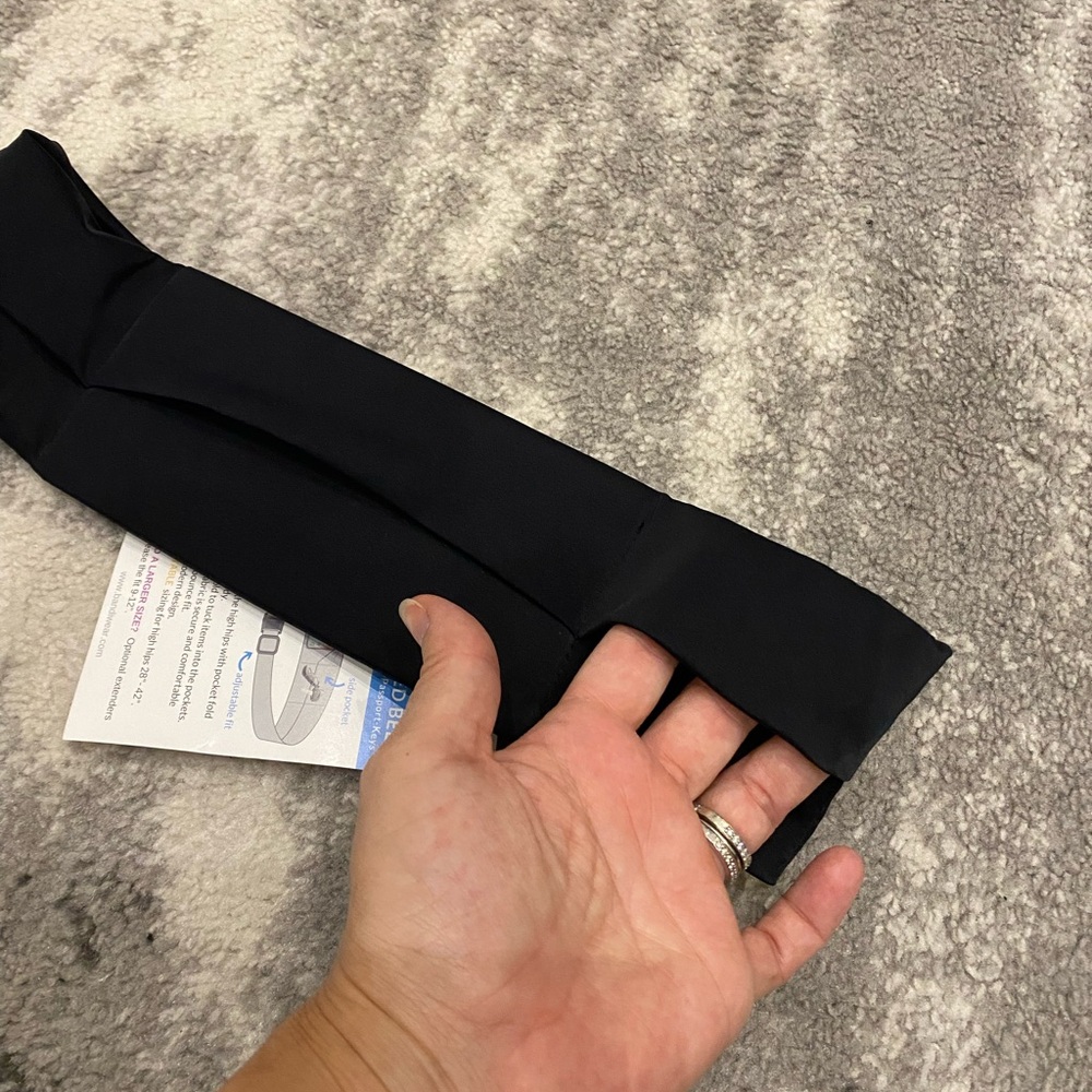 Bandi Belt Black Pocketed Travel Exercise comfy Stretchy Outdoors Gorpcore - Picture 9 of 15